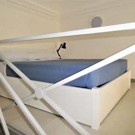 A 10 Minuti A Piedi Dal Museo Egizio E Dai Musei Reali, Su Due Livelli 