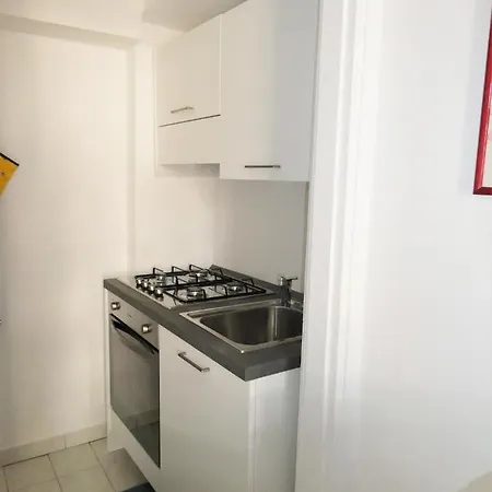 A 10 Minuti A Piedi Dal Museo Egizio E Dai Musei Reali, Su Due Livelli 