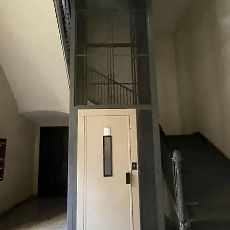 Apartamento A 10 Minuti A Piedi Dal Museo Egizio E Dai Musei Reali, Su Due Livelli 