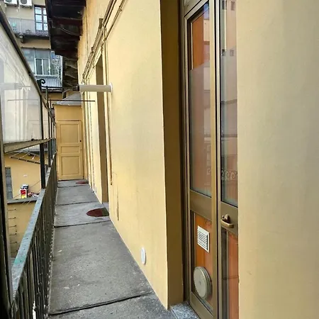 A 10 Minuti A Piedi Dal Museo Egizio E Dai Musei Reali, Su Due Livelli 